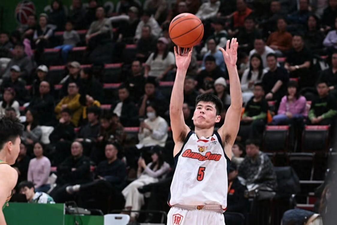 英雄联盟竞猜大厅-错怪徐杰！辽粤战低迷事出有因，杜锋提新要求，三外援有最佳拍档